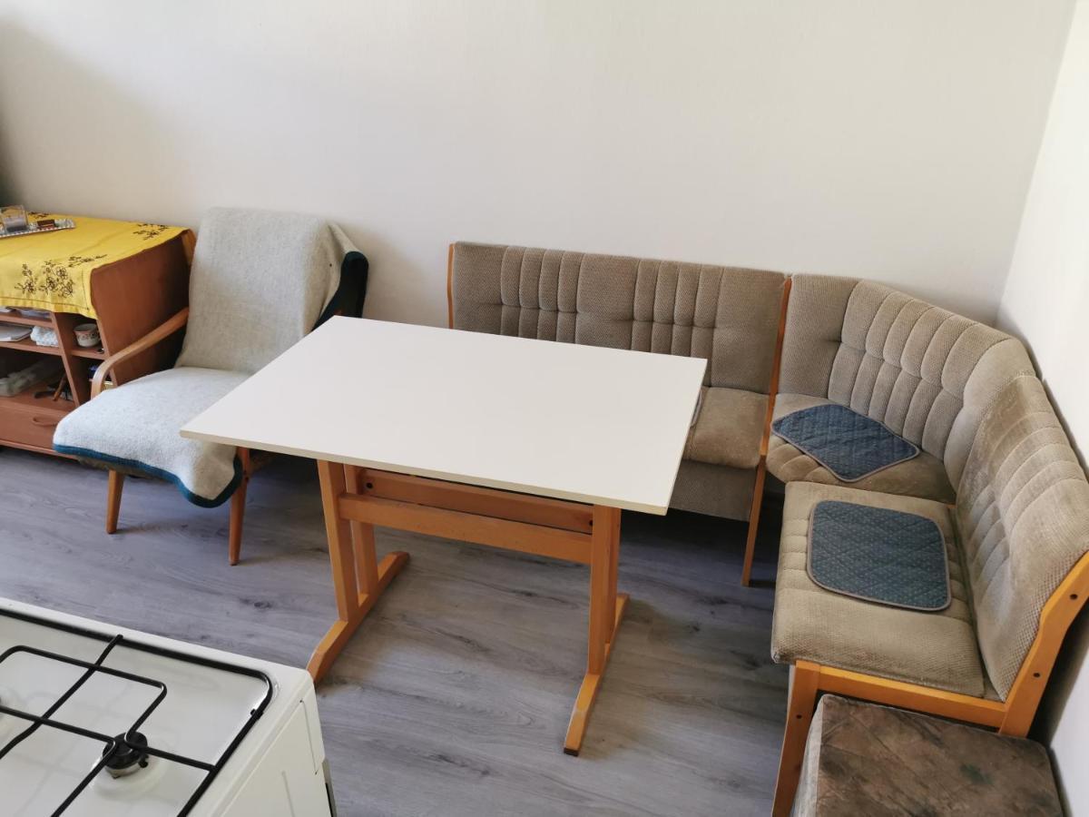 Na Sistote 628 Apartman Valašské Meziříčí Kültér fotó