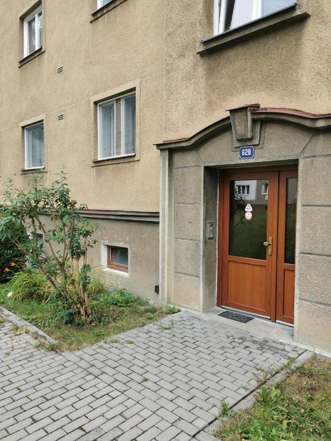 Na Sistote 628 Apartman Valašské Meziříčí Kültér fotó
